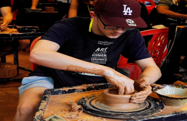 Siem Reap Pottery Classes with Transfer round trip